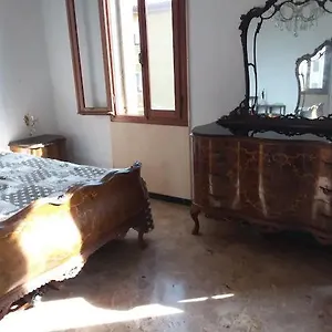 Homestay Spacious, Marghera