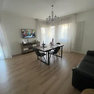 Apartment Ca' Uccelli-stupendo 5 Min Da Venezia, Marghera